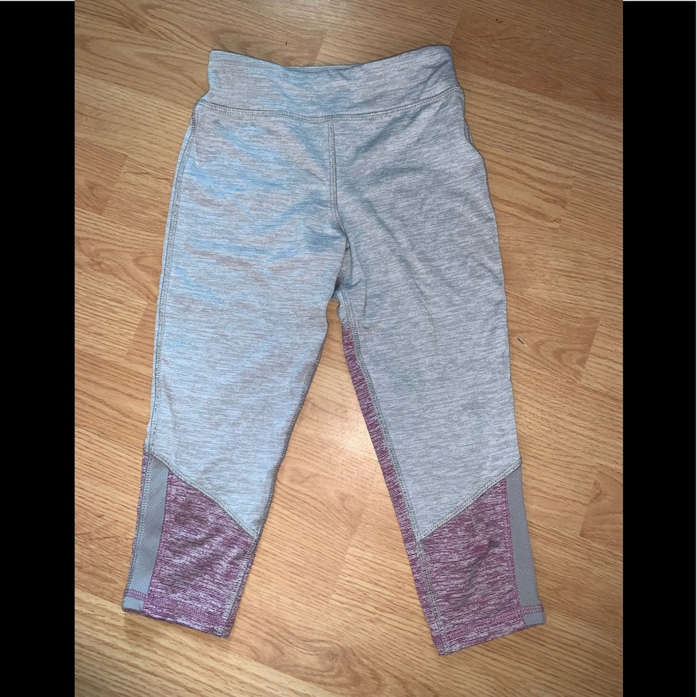 Pro player athletic girl Capri pants